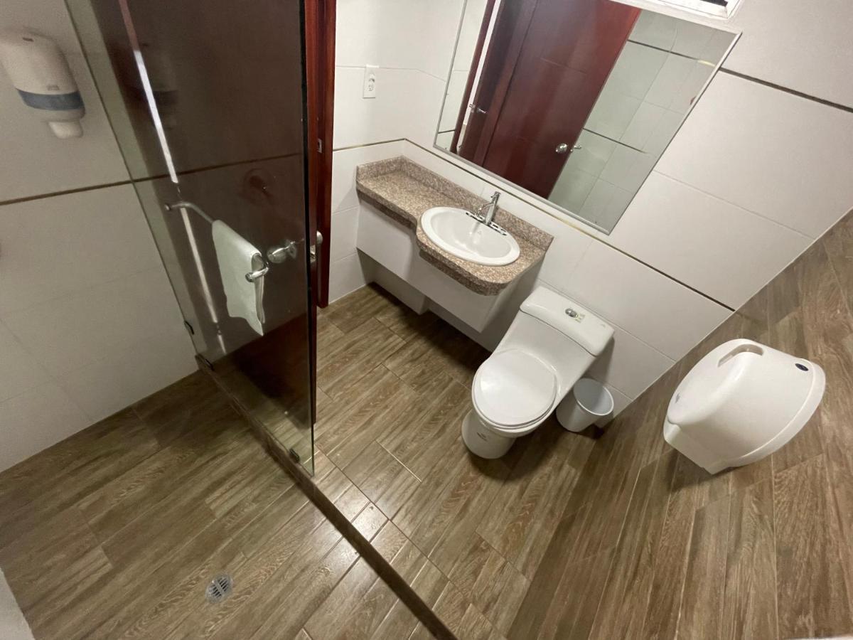 Fortune Hotel Гуаякіль Екстер'єр фото